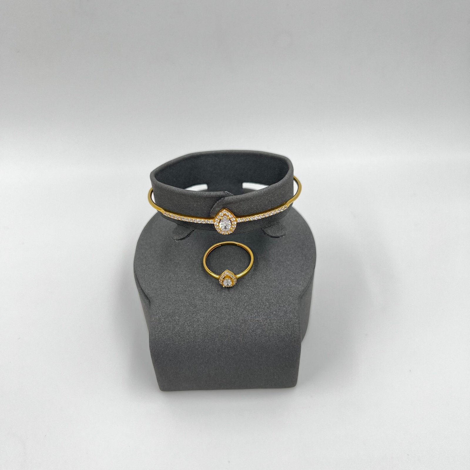 اسواره وخاتم ميسيكا