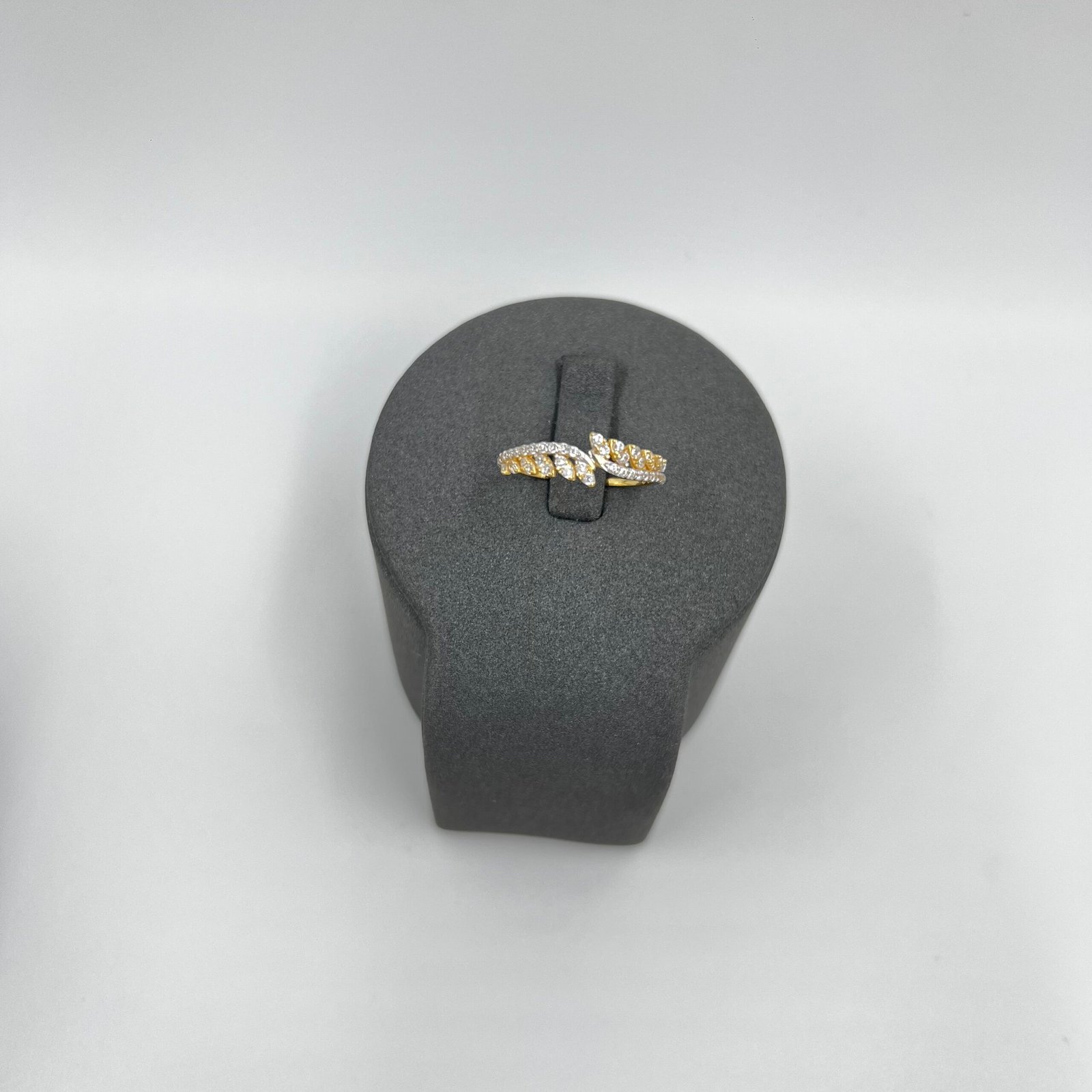 اسواره وخاتم ايطالي