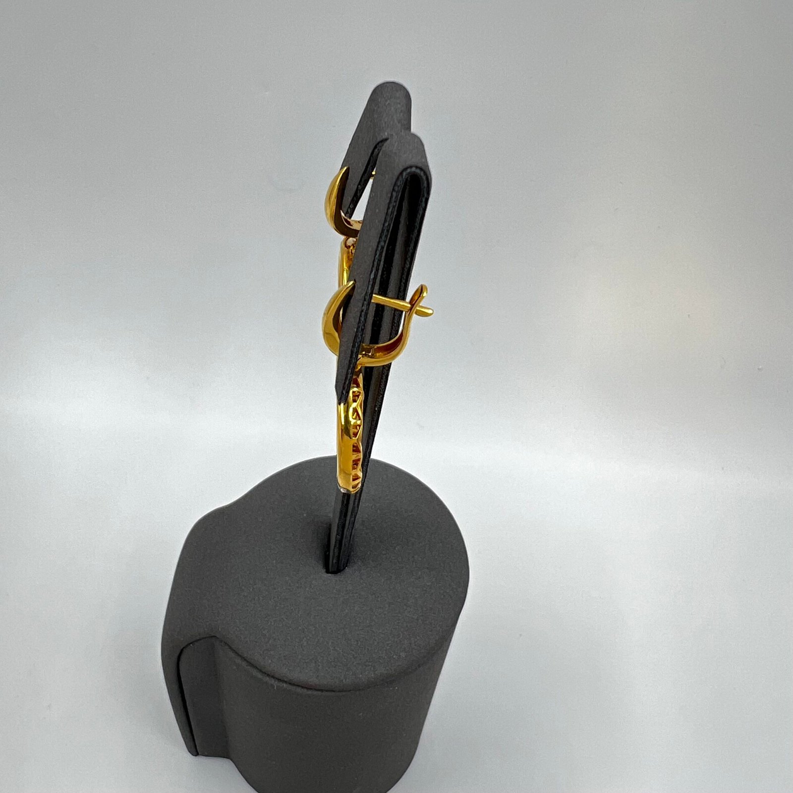 حلـق ايطالي