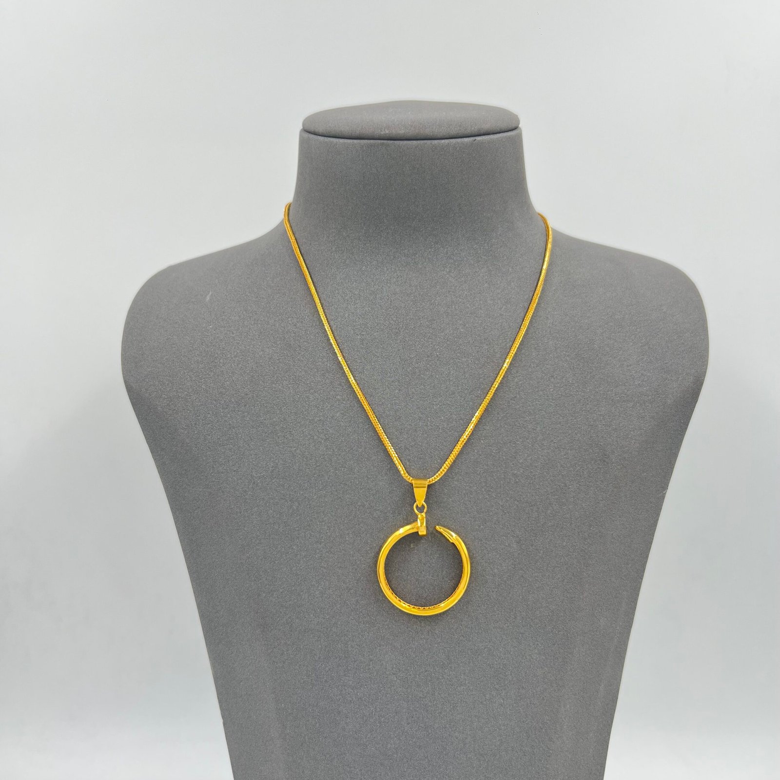 IMG_6607 عقد مسمار