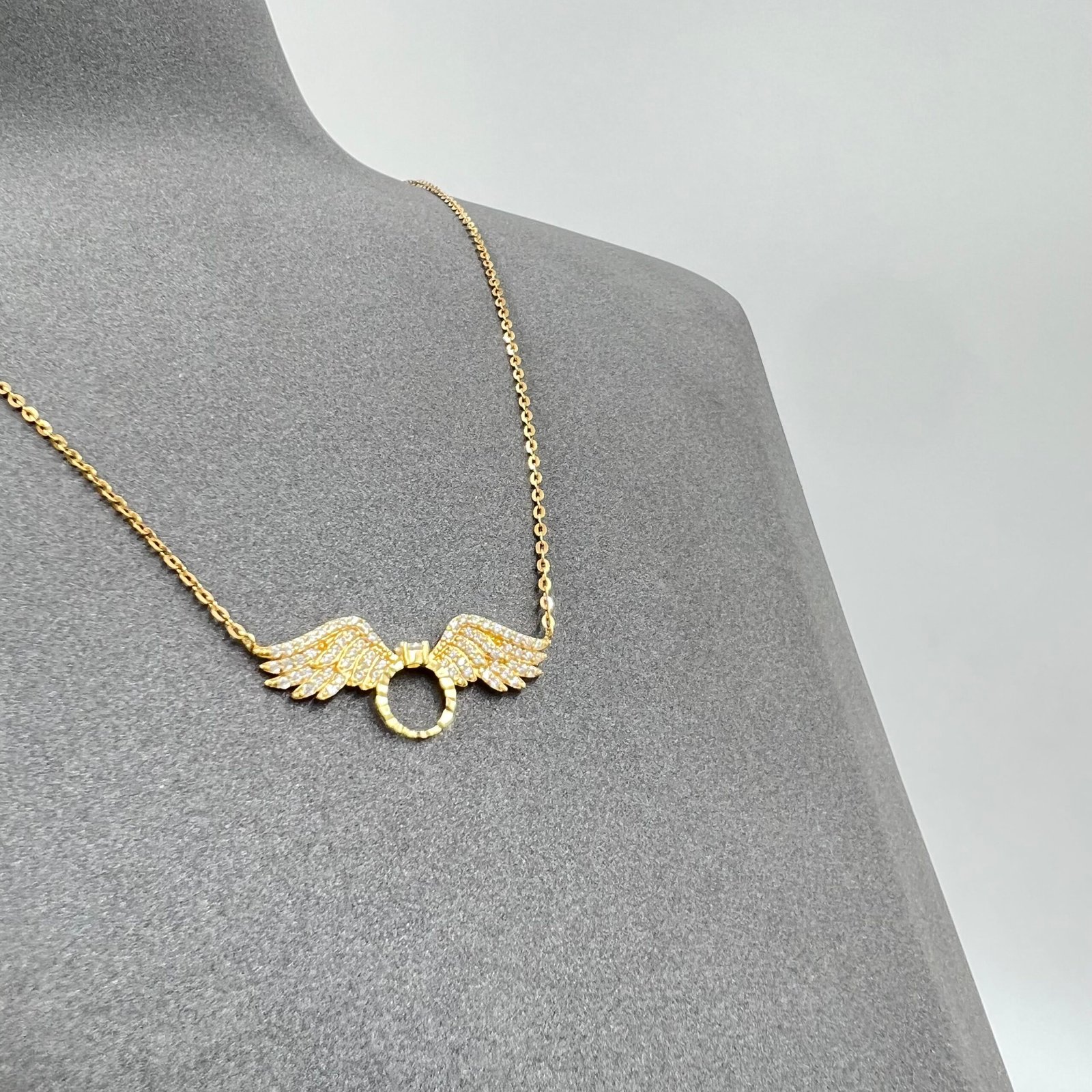 سلسال جناح الصقر