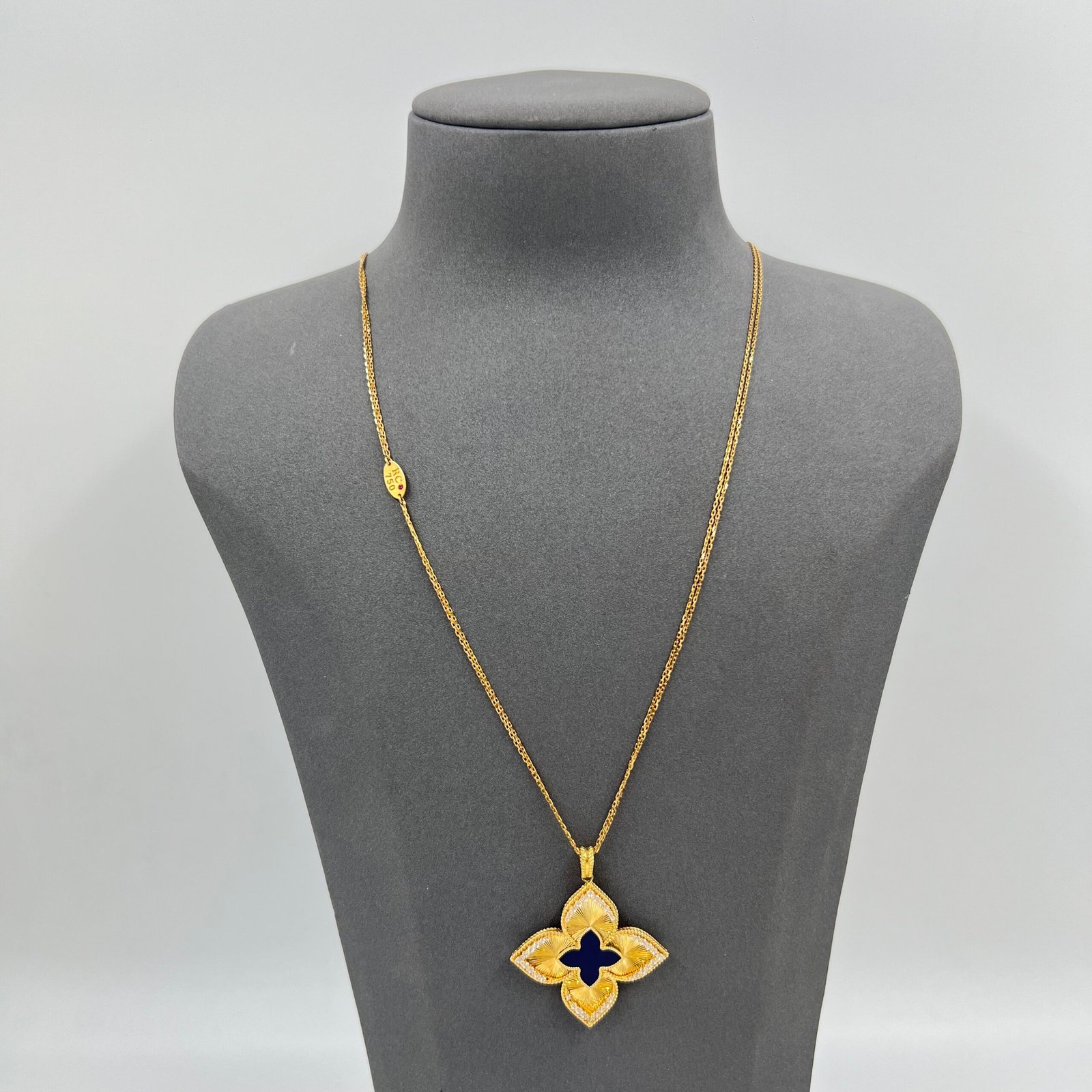 سبحة روبيرتو كوين