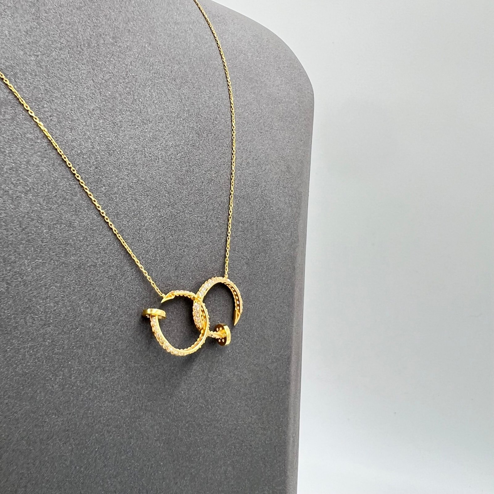 سلسال مسمار